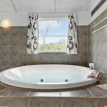 Pet Friendly In Sydals With Sauna Semesterbostad